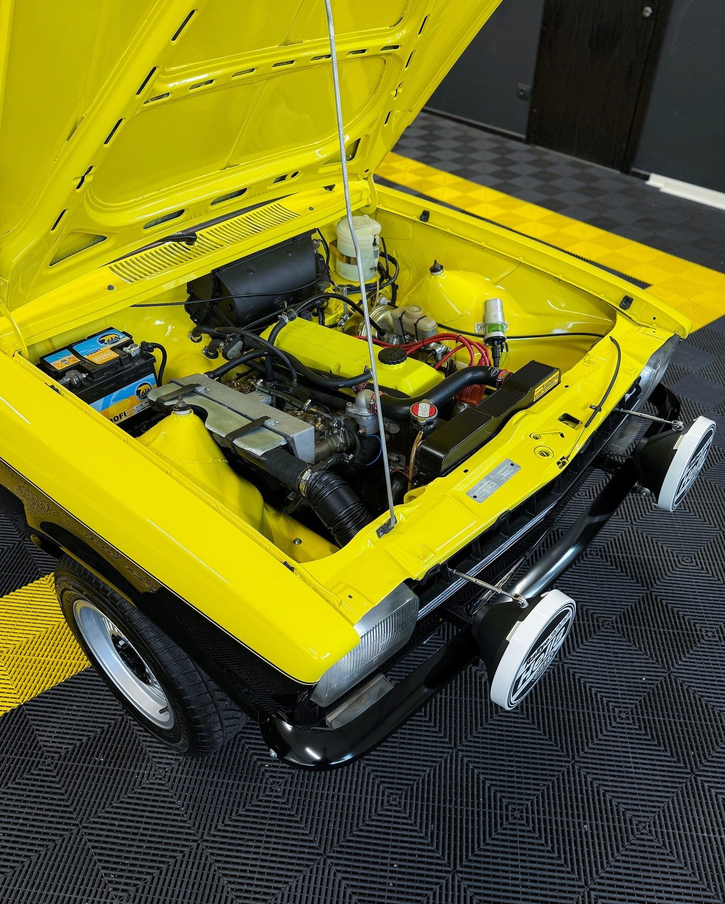 Opel Kadett - Vano motore restaurato